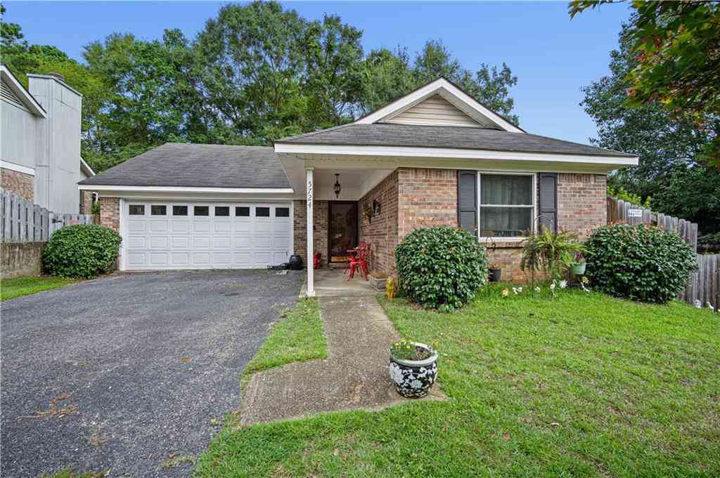 Homes For Sale - 5724 Green Tree Road<br/> Mobile, AL 36609