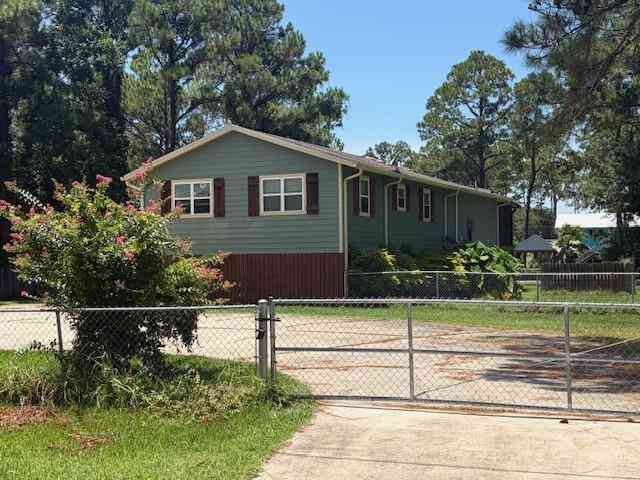 Homes For Sale - 15490 Green Drive<br/> Coden, AL 36523