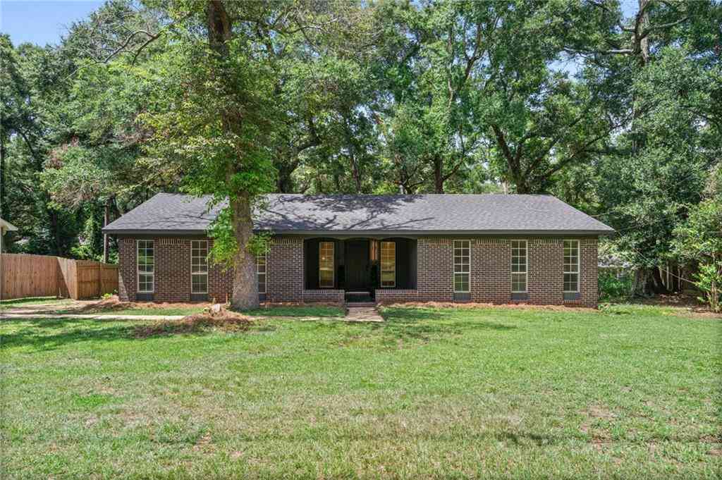 Homes For Sale - 8070 Bonanza Drive<br/> Mobile, AL 36695