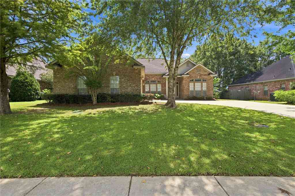 Homes For Sale - 2885 Richmond Drive<br/> Mobile, AL 36695