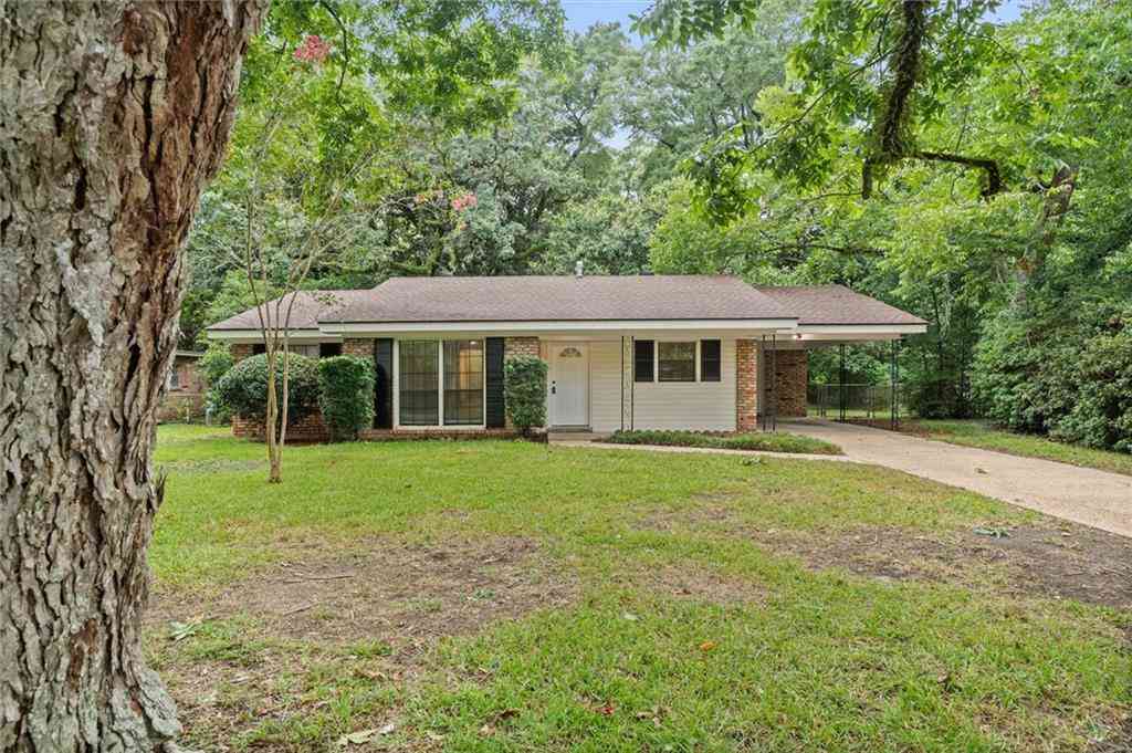 Homes For Sale - 668 Ynestra Drive<br/> Mobile, AL 36609