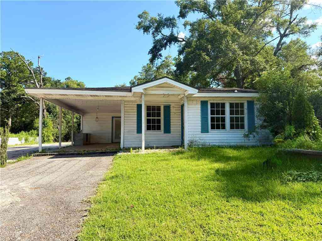 Homes For Sale - 6955 Three Notch Road<br/> Mobile, AL 36619