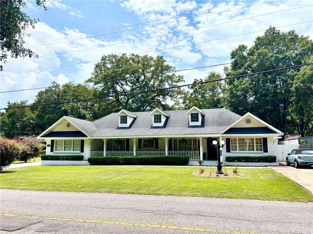 Homes For Sale - 927 Cleveland Road<br/> Saraland, AL 36571