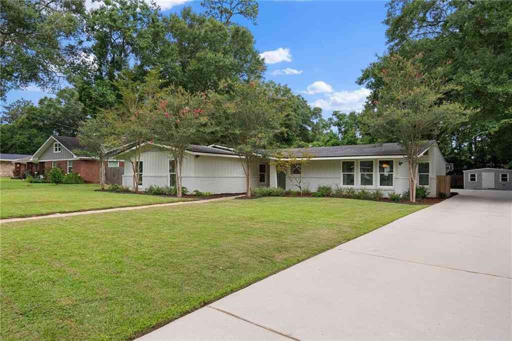 Homes For Sale - 3908 Pembrocke Avenue<br/> Mobile, AL 36608