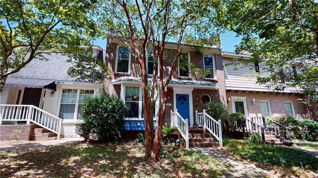 Townhouse For Sale - 6012 Sussex Drive<br/> Mobile, AL 36608