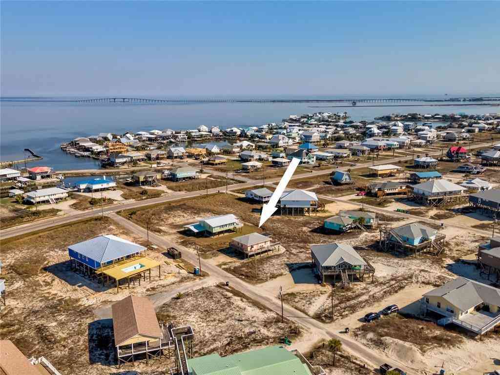 Homes For Sale - 106 Ryan Court<br/> Dauphin Island, AL 36528