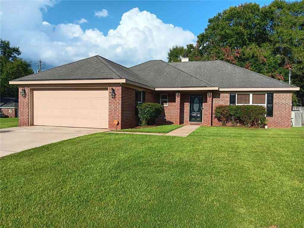 Homes For Sale - 6579 Audrey Leigh Court<br/> Theodore, AL 36582