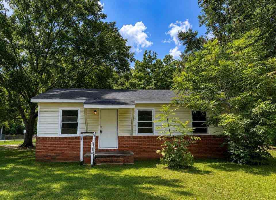 Homes For Sale - 1321 Hubert Pierce Road<br/> Mobile, AL 36608