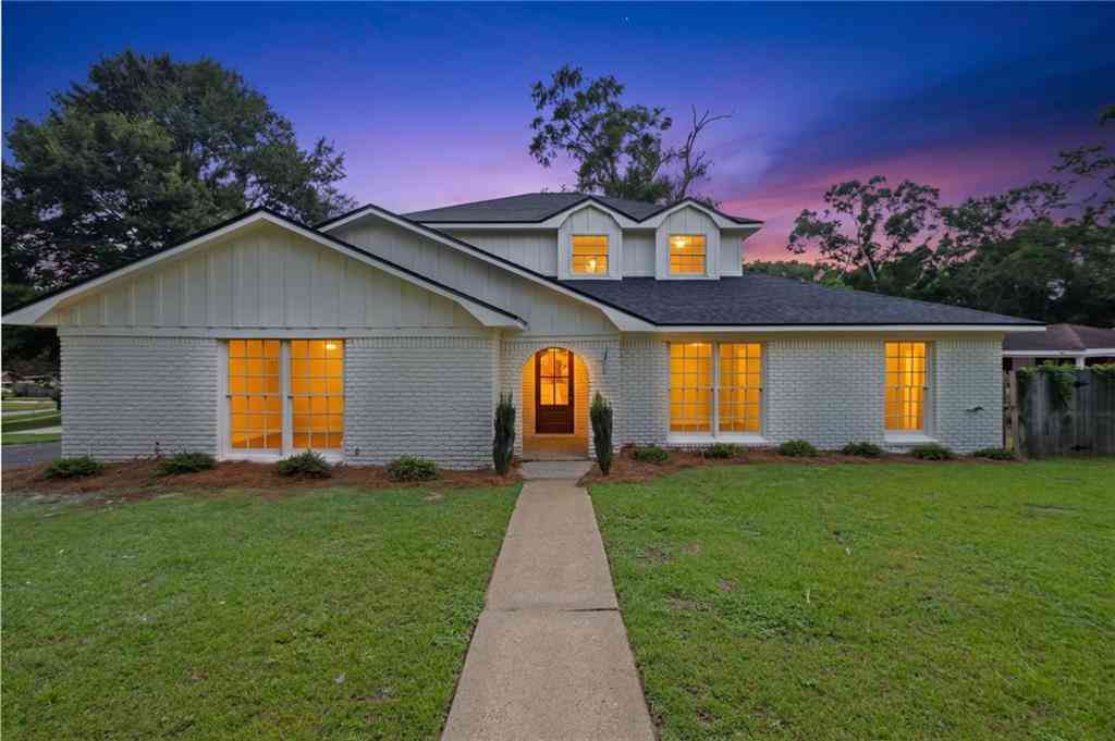 Homes For Sale - 2592 Wagon Tongue Drive<br/> Mobile, AL 36695