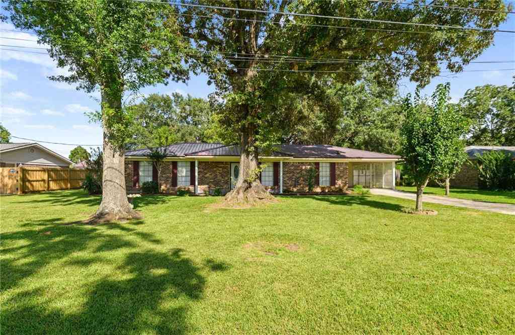 Homes For Sale - 4579 Rose Hill Drive<br/> Mobile, AL 36619