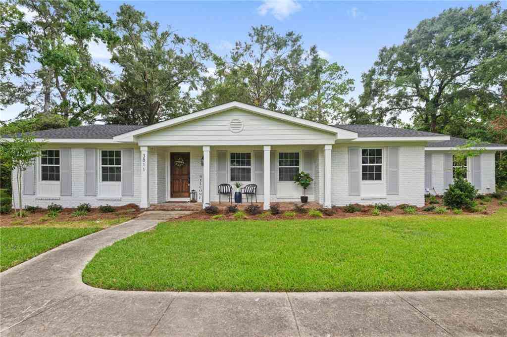 Homes For Sale - 3811 N Claridge Road<br/> Mobile County, Mobile, AL 36608
