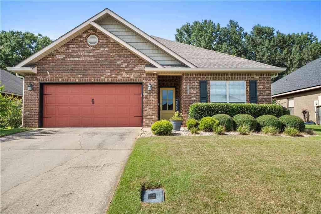 Homes For Sale - 10160 Fionn Loop<br/> Daphne, AL 36526