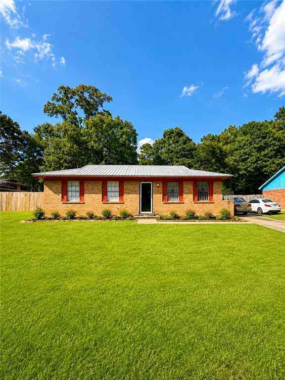 Homes For Sale - 4610 Brunswick Drive<br/> Eight Mile, AL 36613