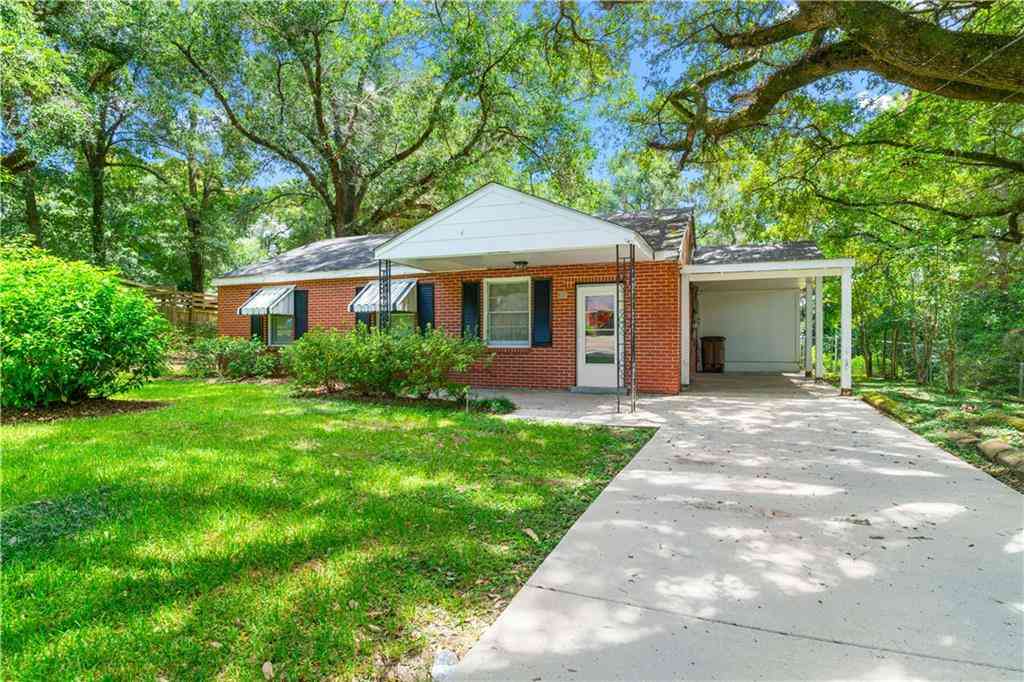 Homes For Sale - 169 E Sunset Drive<br/> Mobile, AL 36608