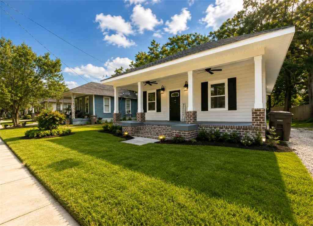 Homes For Sale - 113 Parker Street<br/> Mobile, AL 36604