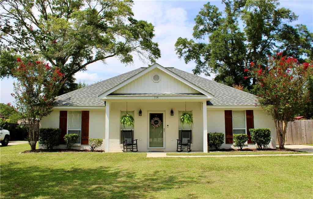 Homes For Sale - 114 S Northgate Drive<br/> Satsuma, AL 36572