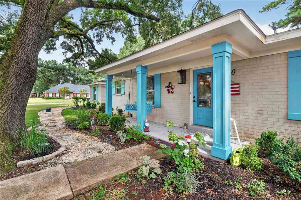 Homes For Sale - 4250 W Camellia Circle<br/> Semmes, AL 36575