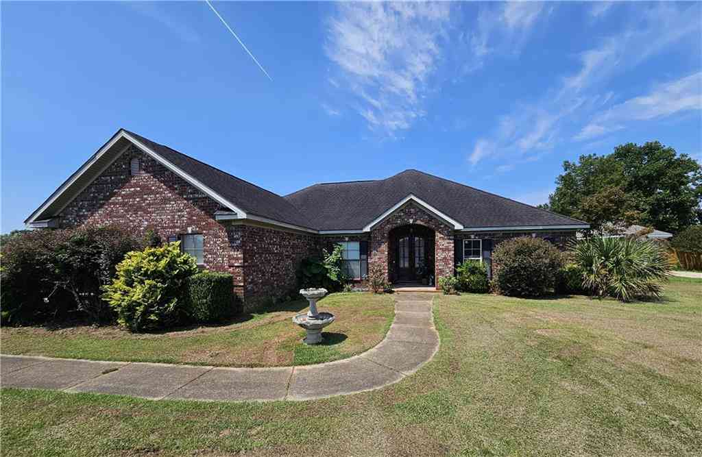 Homes For Sale - 8166 W South Wind Drive<br/> Mobile County, Irvington, AL 36544