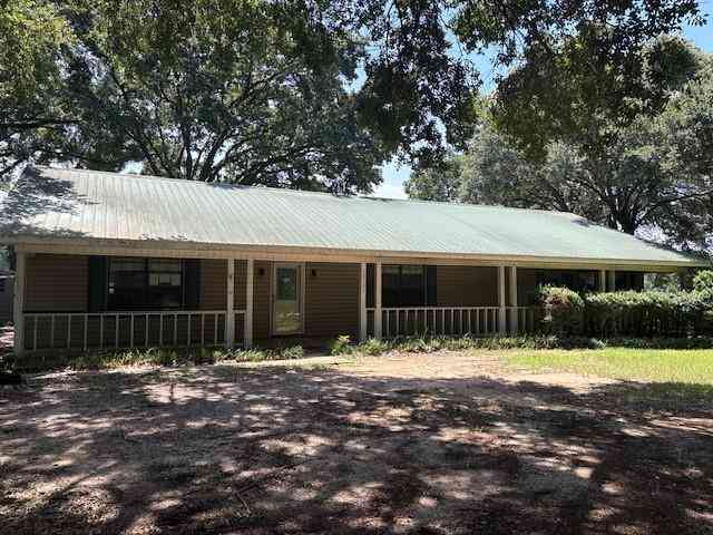 Homes For Sale - 13141 Holly Court<br/> Mobile County, Grand Bay, AL 36541