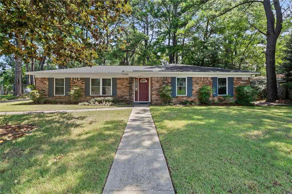 Homes For Sale - 4405 E Birchwood Drive<br/> Mobile County, Mobile, AL 36693