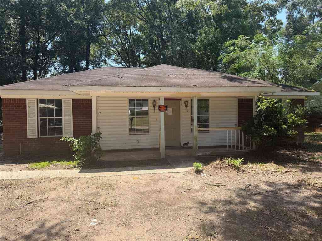 Homes For Sale - 6941 Colonial Terrace<br/> Mobile County, Mobile, AL 36618