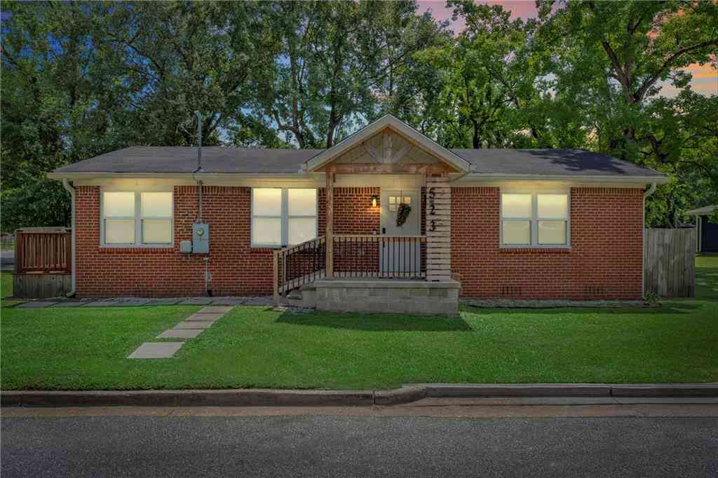 Homes For Sale - 523 Helveston Street<br/> Mobile, AL 36617