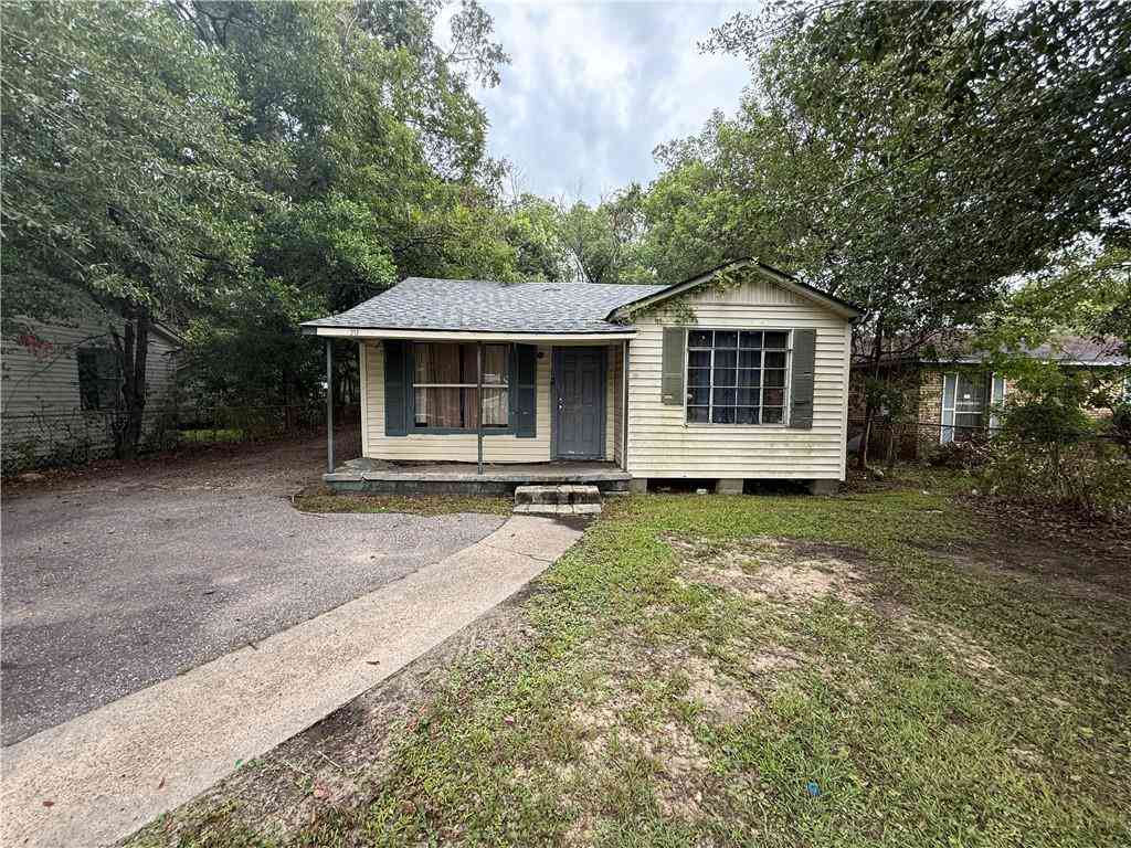 Homes For Sale - 212 11th Avenue<br/> Mobile, AL 36611