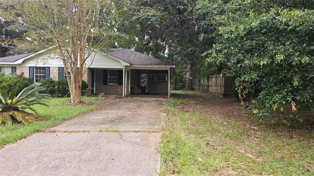 Homes For Sale - 7017 Forest Glenn Court<br/> Irvington, AL 36544