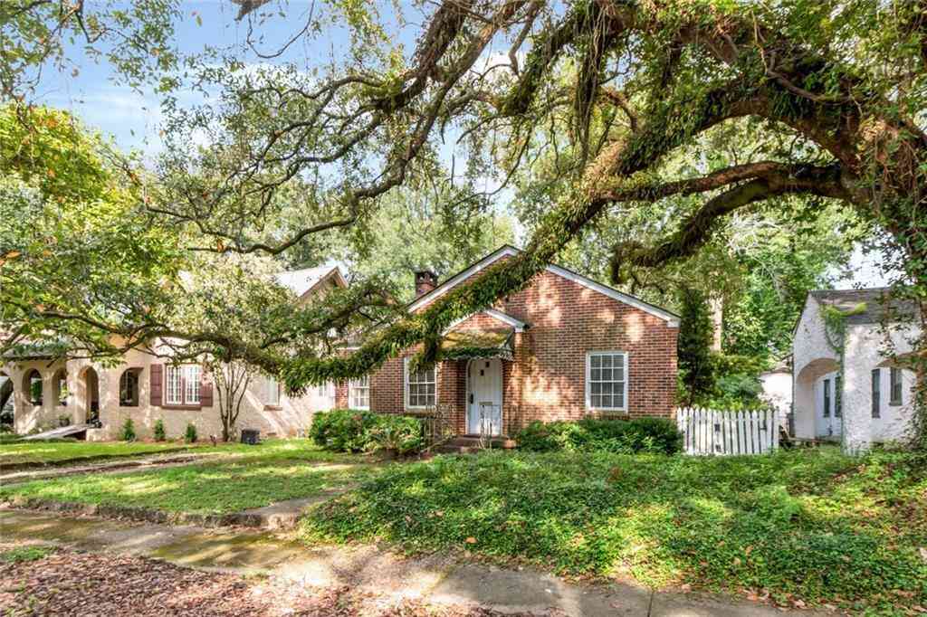 Homes For Sale - 142 Florence Place<br/> Mobile, AL 36607