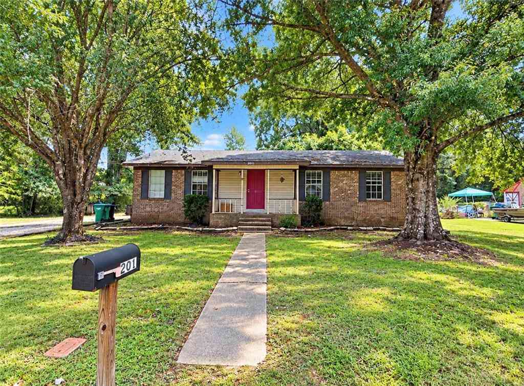 Homes For Sale - 201 Bayou Avenue<br/> Saraland, AL 36571