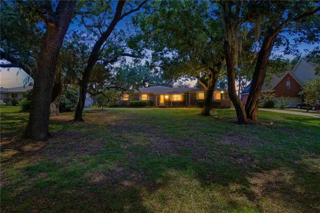 Homes For Sale - 9182 Bay View Drive<br/> Baldwin County, Lillian, AL 36549