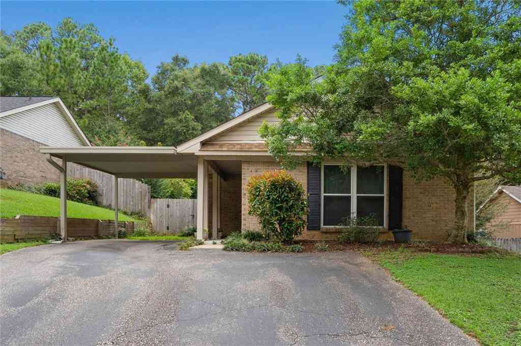 Homes For Sale - 1812 Spring Brook Court<br/> Mobile, AL 36609