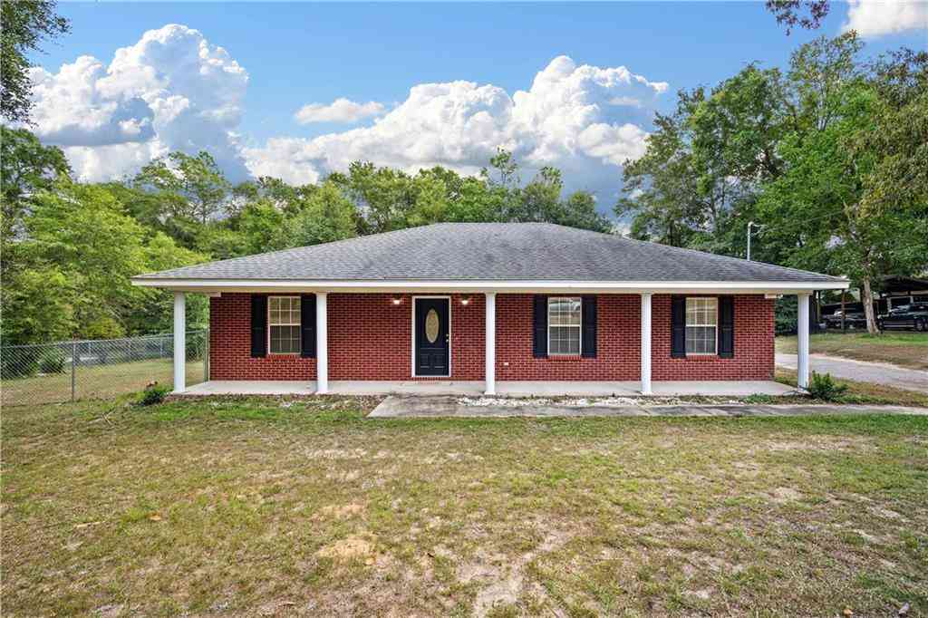 Homes For Sale - 7394 Spaceview Drive<br/> Saraland, AL 36571