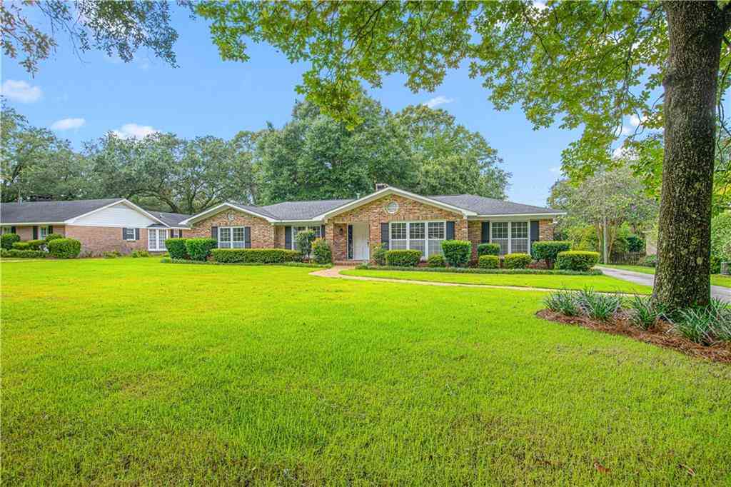 Homes For Sale - 604 E Cumberland Road<br/> Mobile, AL 36608
