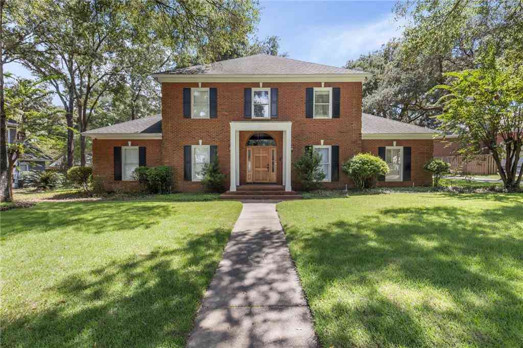 Homes For Sale - 7023 N Charleston Oaks Drive<br/> Mobile, AL 36695