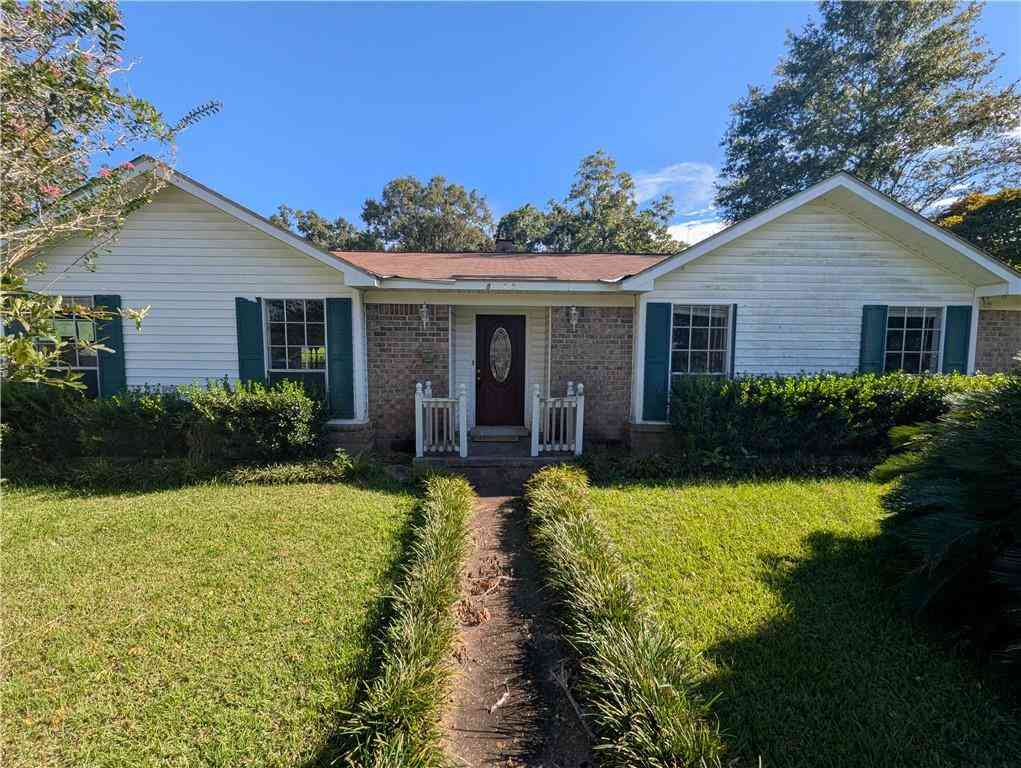 Homes For Sale - 8459 Grand Oaks Drive<br/> Theodore, AL 36582