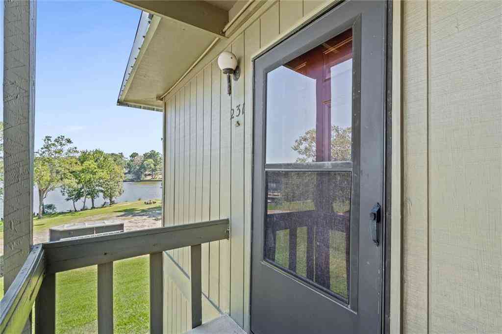 Condo For Sale - 231 Riverbend Drive #231<br/> Mobile, AL 36605