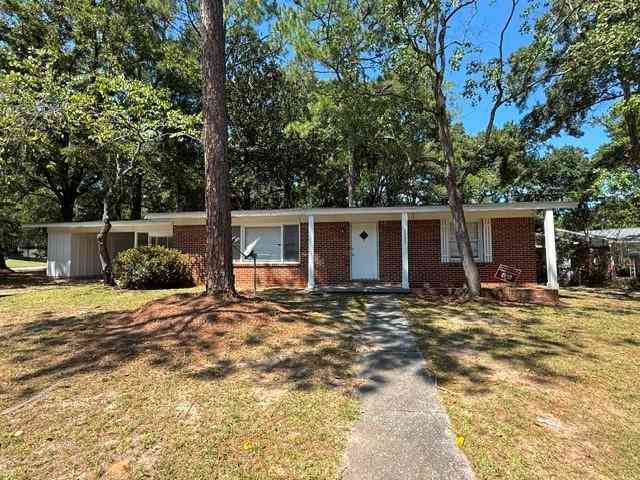 Homes For Rent - 1303 Diane Court<br/> Mobile, AL 36618