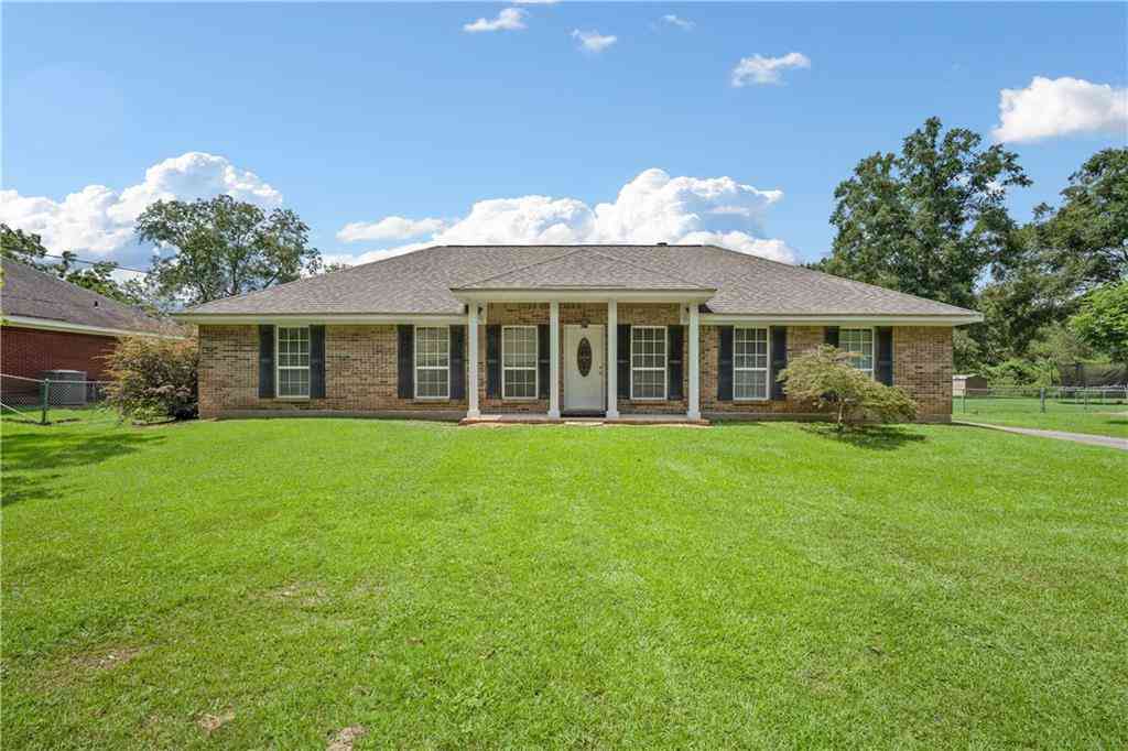 Homes For Sale - 11250 Pioneer Road<br/> Theodore, AL 36582