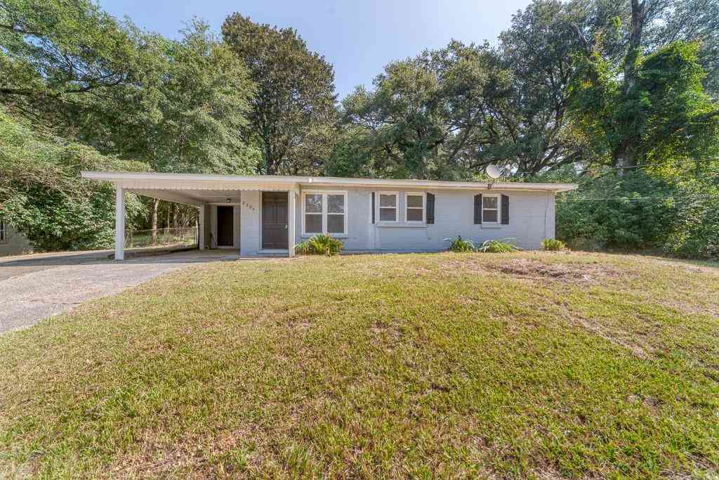 Homes For Sale - 2305 Vivian Drive<br/> Mobile County, Mobile, AL 36693