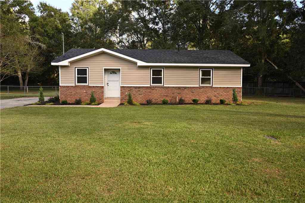 Homes For Sale - 4861 Rosemont Circle<br/> Mobile, AL 36619