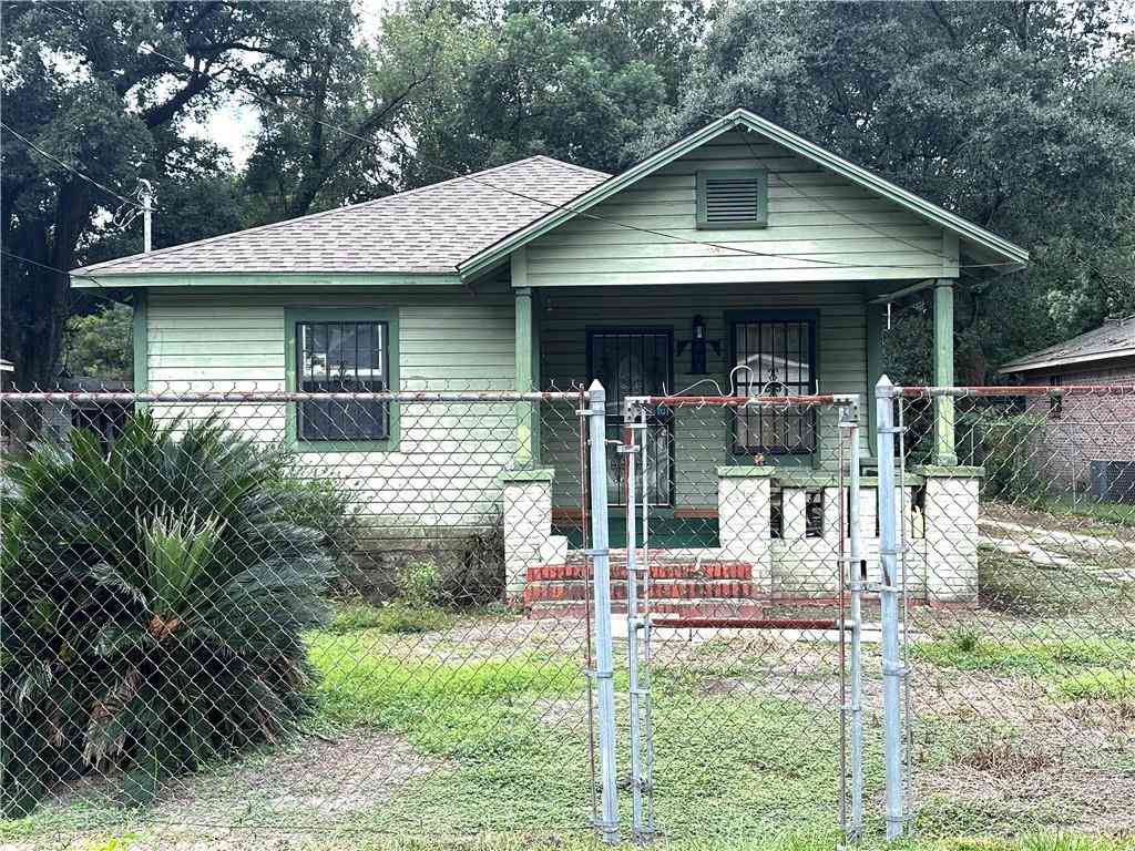 Homes For Sale - 603 Pine Street<br/> Mobile, AL 36610