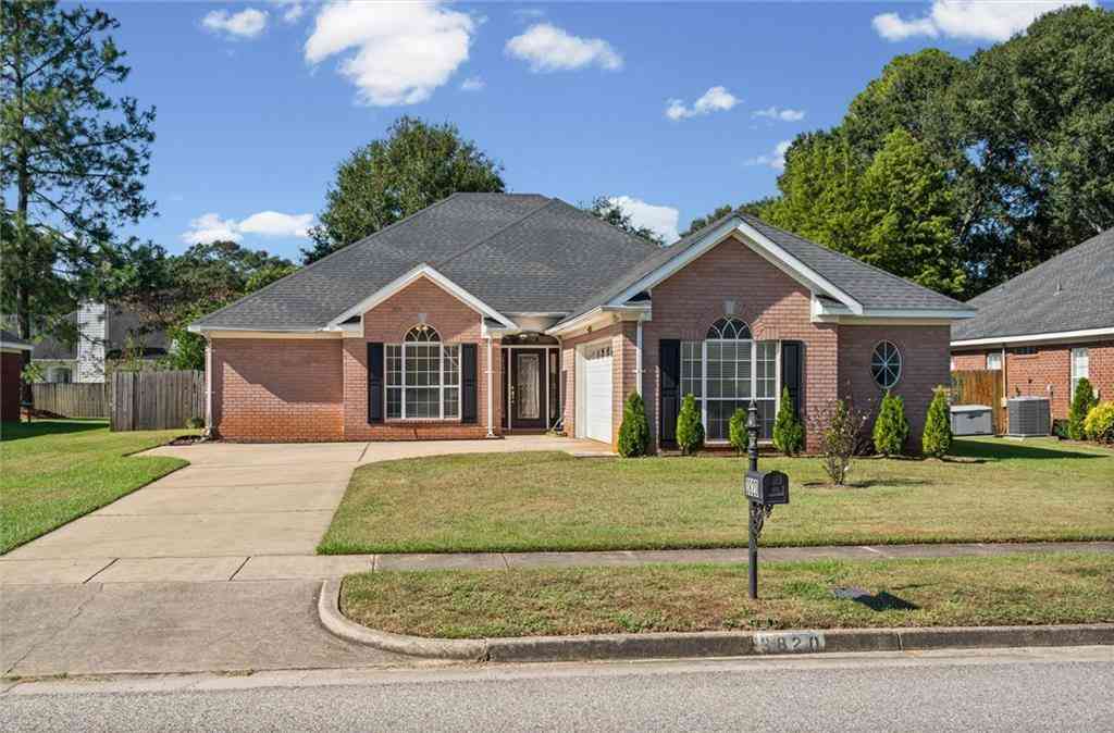 Homes For Sale - 3820 Outley Drive<br/> Mobile County, Mobile, AL 36693