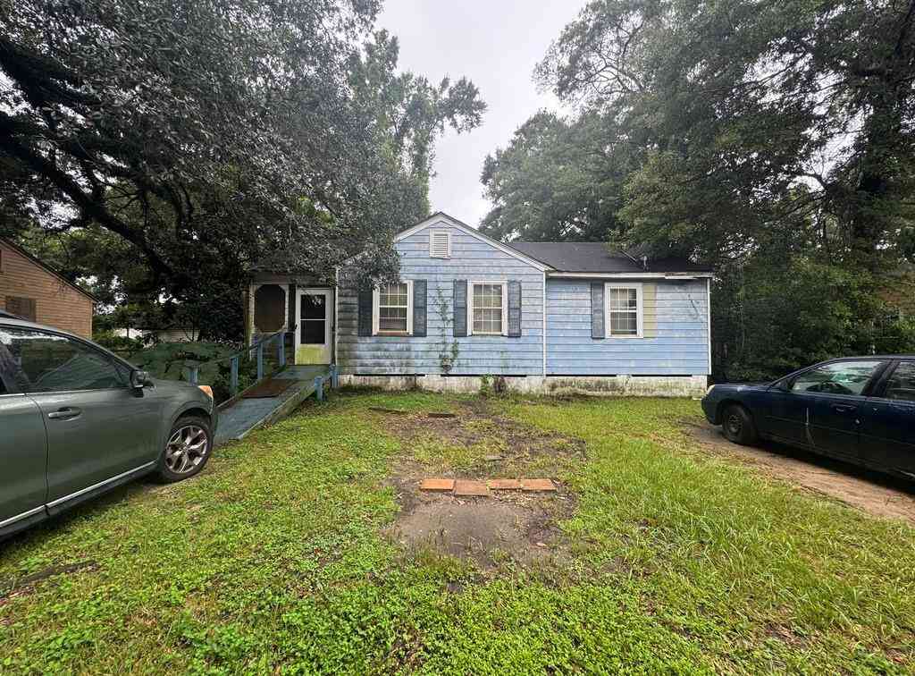 Homes For Sale - 2003 St Stephens Road<br/> Mobile County, Mobile, AL 36617