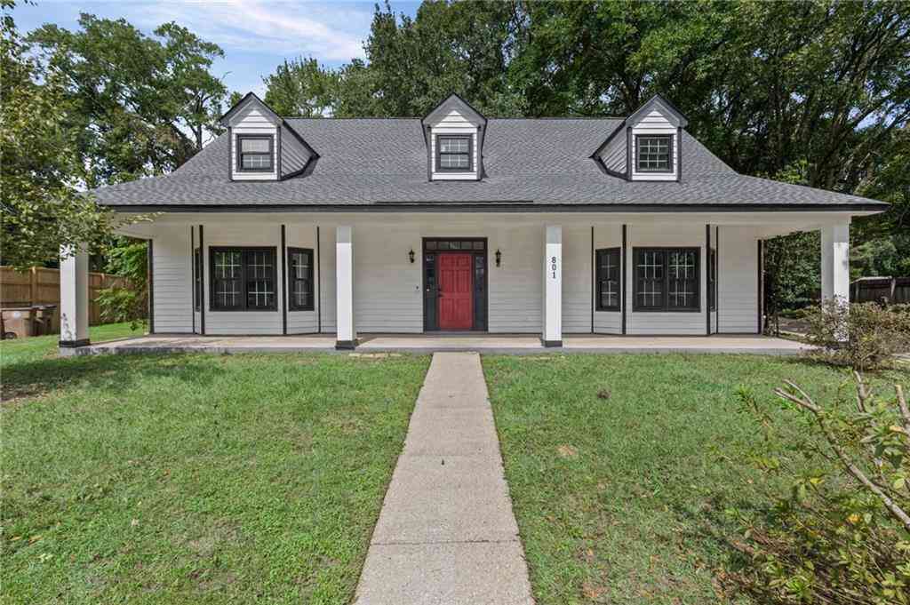 Homes For Sale - 801 Highpoint Circle<br/> Mobile County, Mobile, AL 36693