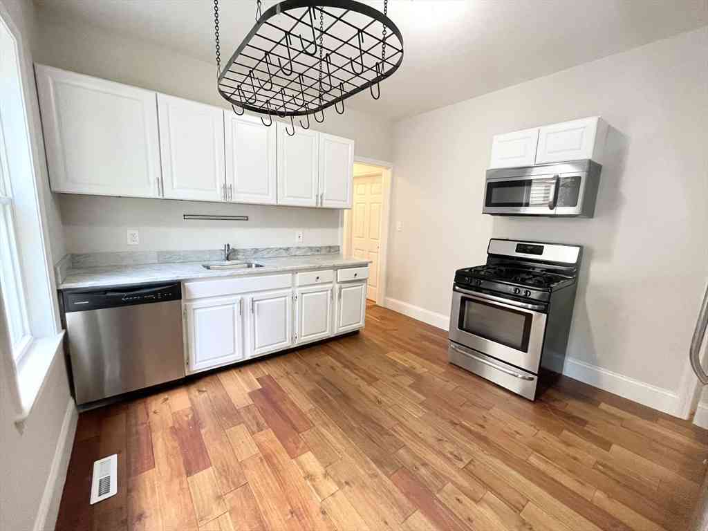 Condo For Rent - 26 Taft #1<br/> Boston, MA 02125