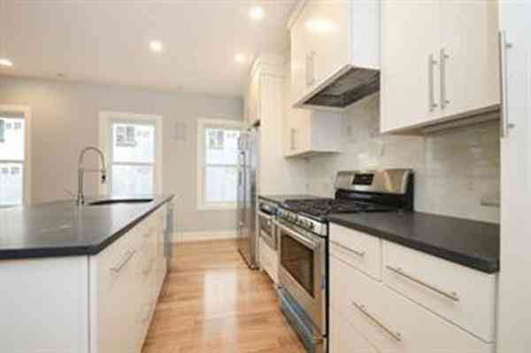 Apartment For Rent - 339 West Broadway #6<br/> Boston, MA 02127