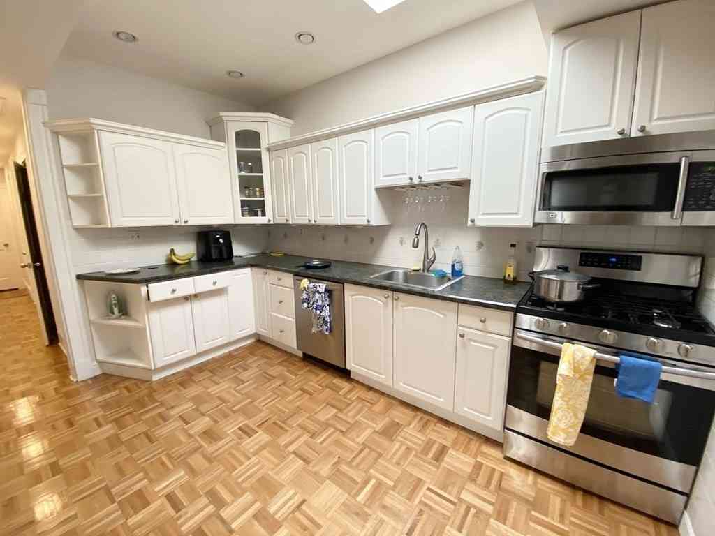 Condo For Rent - 108 Buttonwood #3<br/> Boston, MA 02125