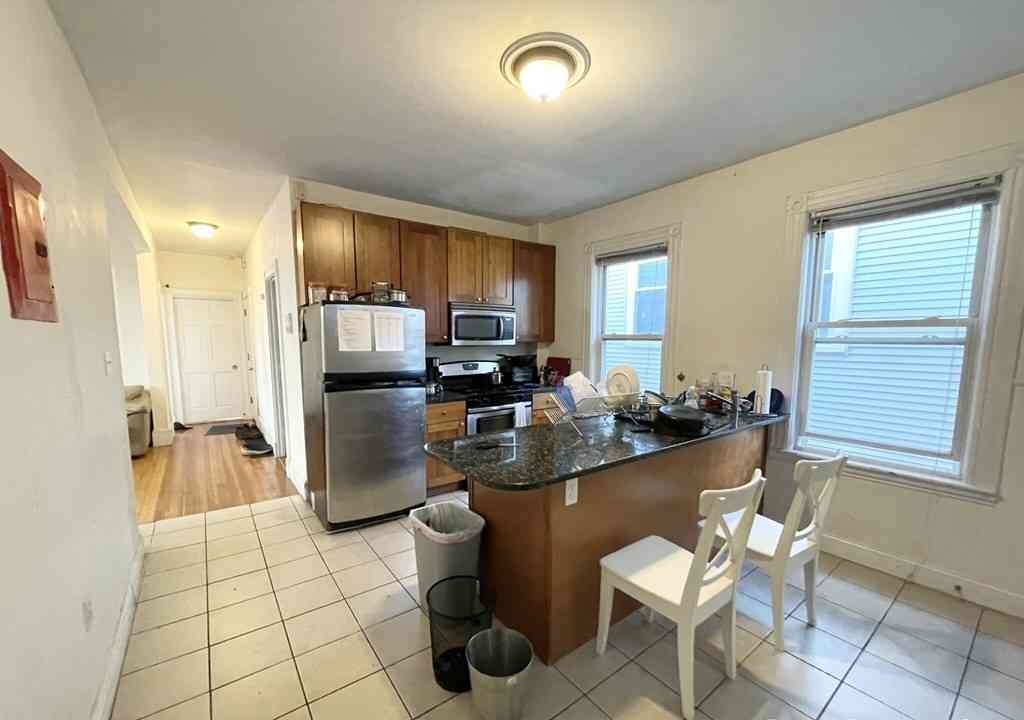 Condo For Rent - 17 Sachem Street #3<br/> Boston, MA 02120