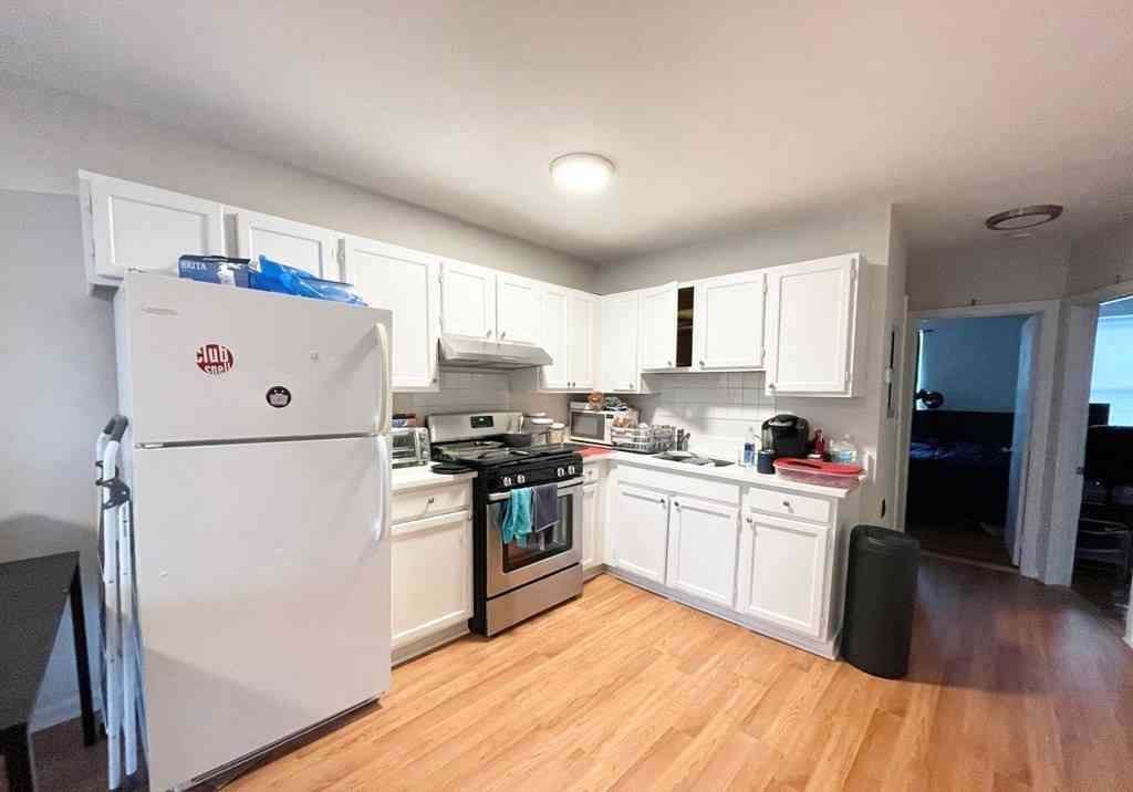 Apartment For Rent - 90 Hammond Street #5<br/> Boston, MA 02120
